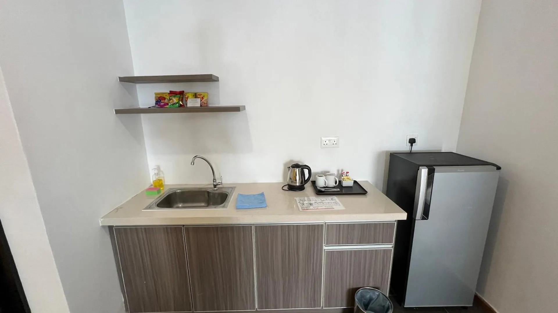 Teamwork Melaka - Entire Studio Apartment In Ayer Keroh Malaysia