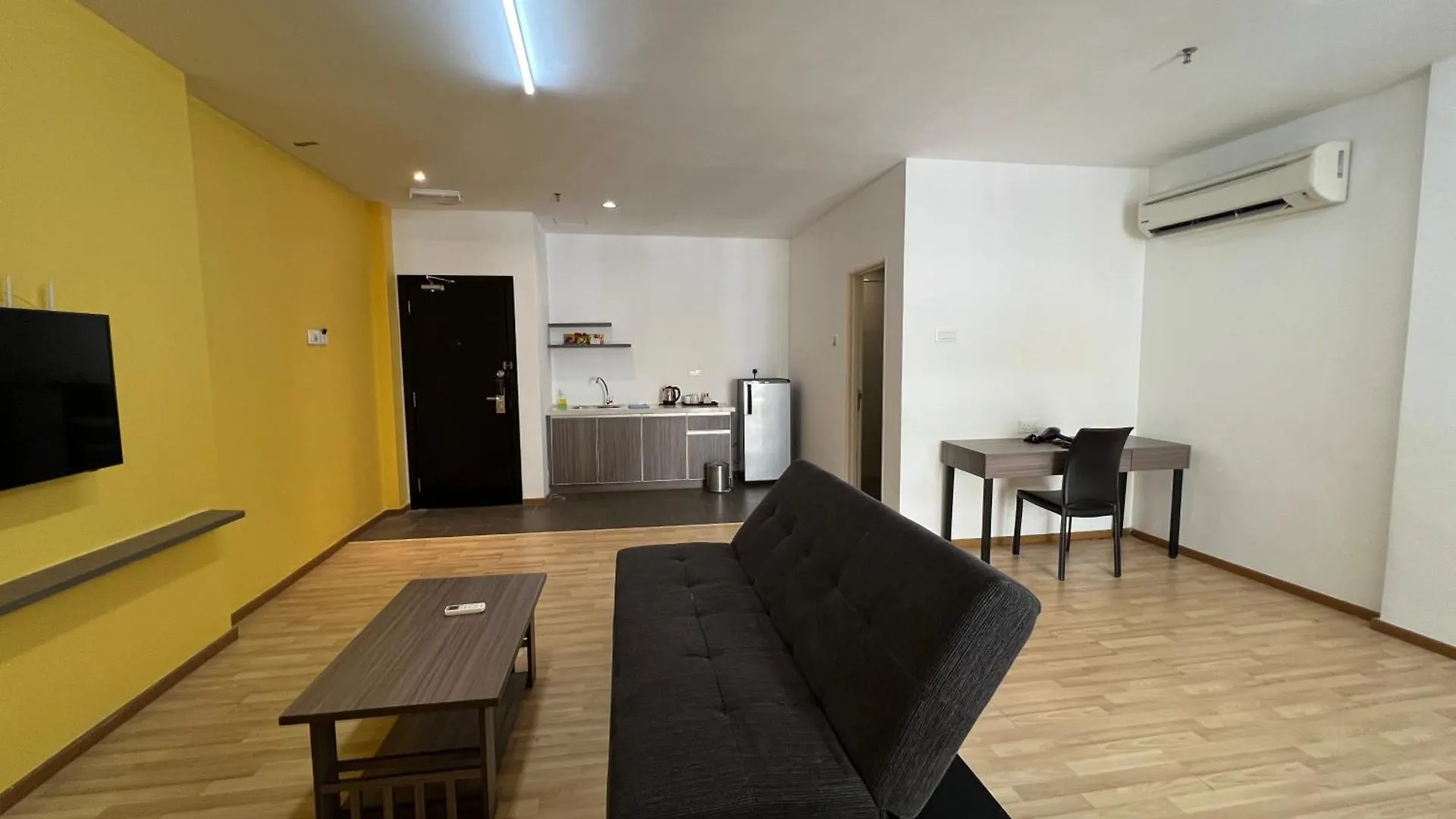 Teamwork Melaka - Entire Studio Apartment In Ayer Keroh Malaysia