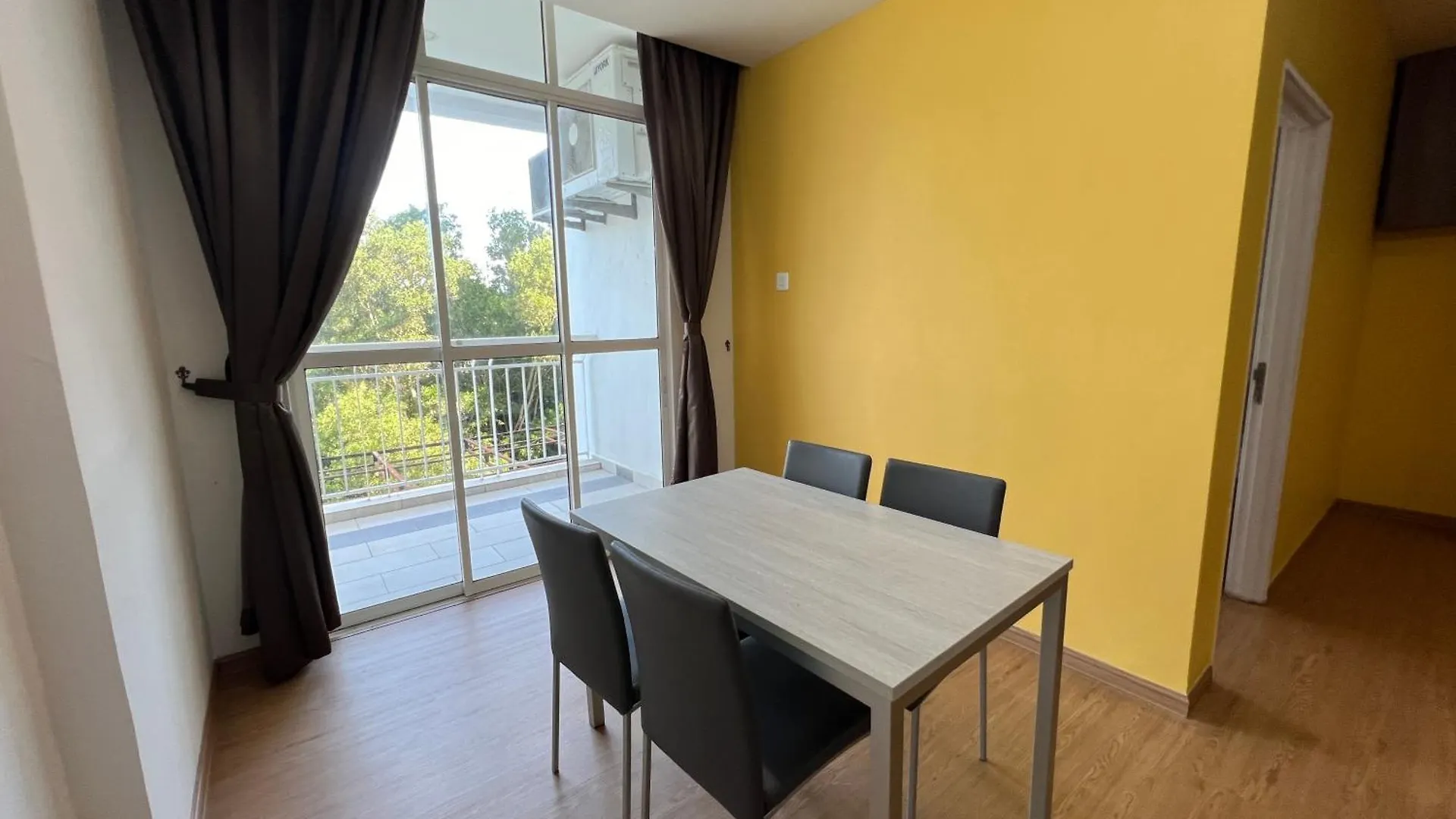 Teamwork Melaka - Entire Studio Apartment In Ayer Keroh Malaysia