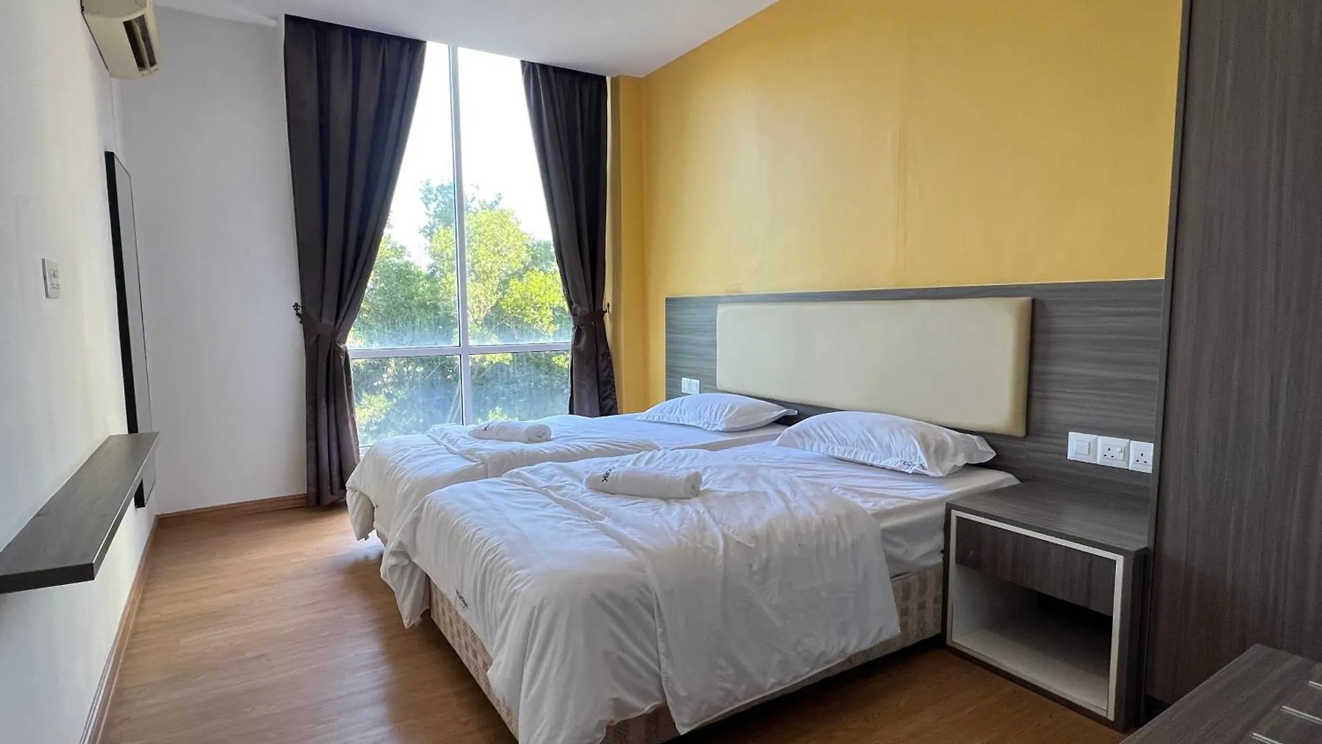 Teamwork Melaka - Entire Studio Apartment In Ayer Keroh Malacca