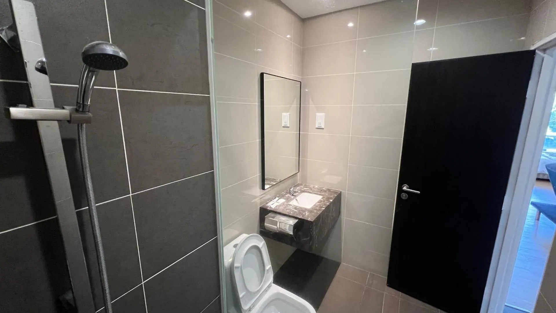 Teamwork Melaka - Entire Studio Apartment In Ayer Keroh Malacca