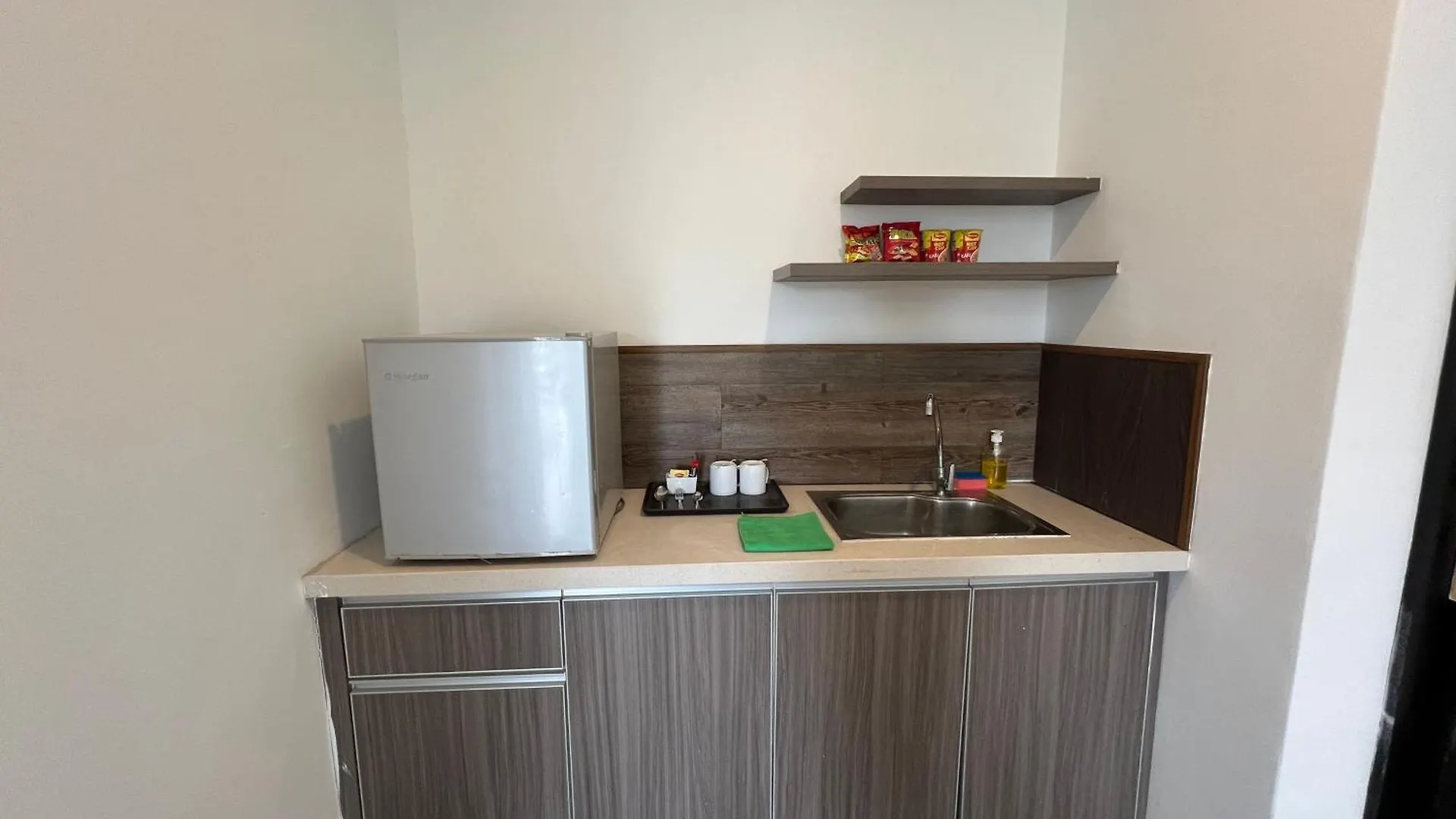 Teamwork Melaka - Entire Studio Apartment In Ayer Keroh